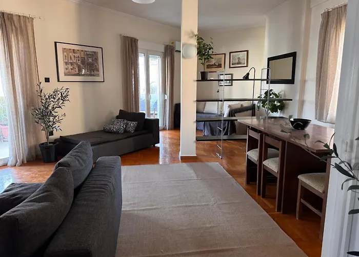 Elegant Penthouse 120Sqm With Large Veranda, 5 Min Walk To Ambelokipous Metro Station