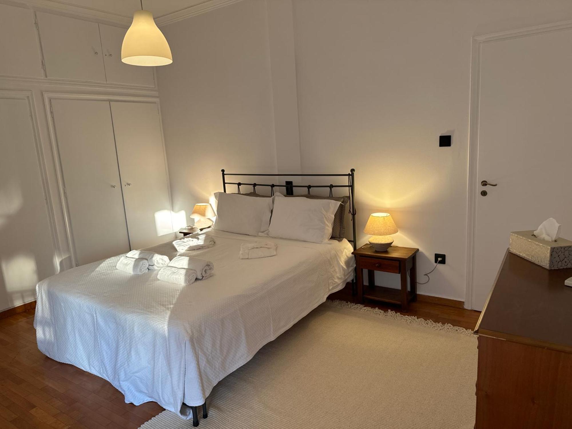 Elegant Penthouse 120sqm With Large Veranda, 5 Min Walk To Ambelokipous Metro Station *