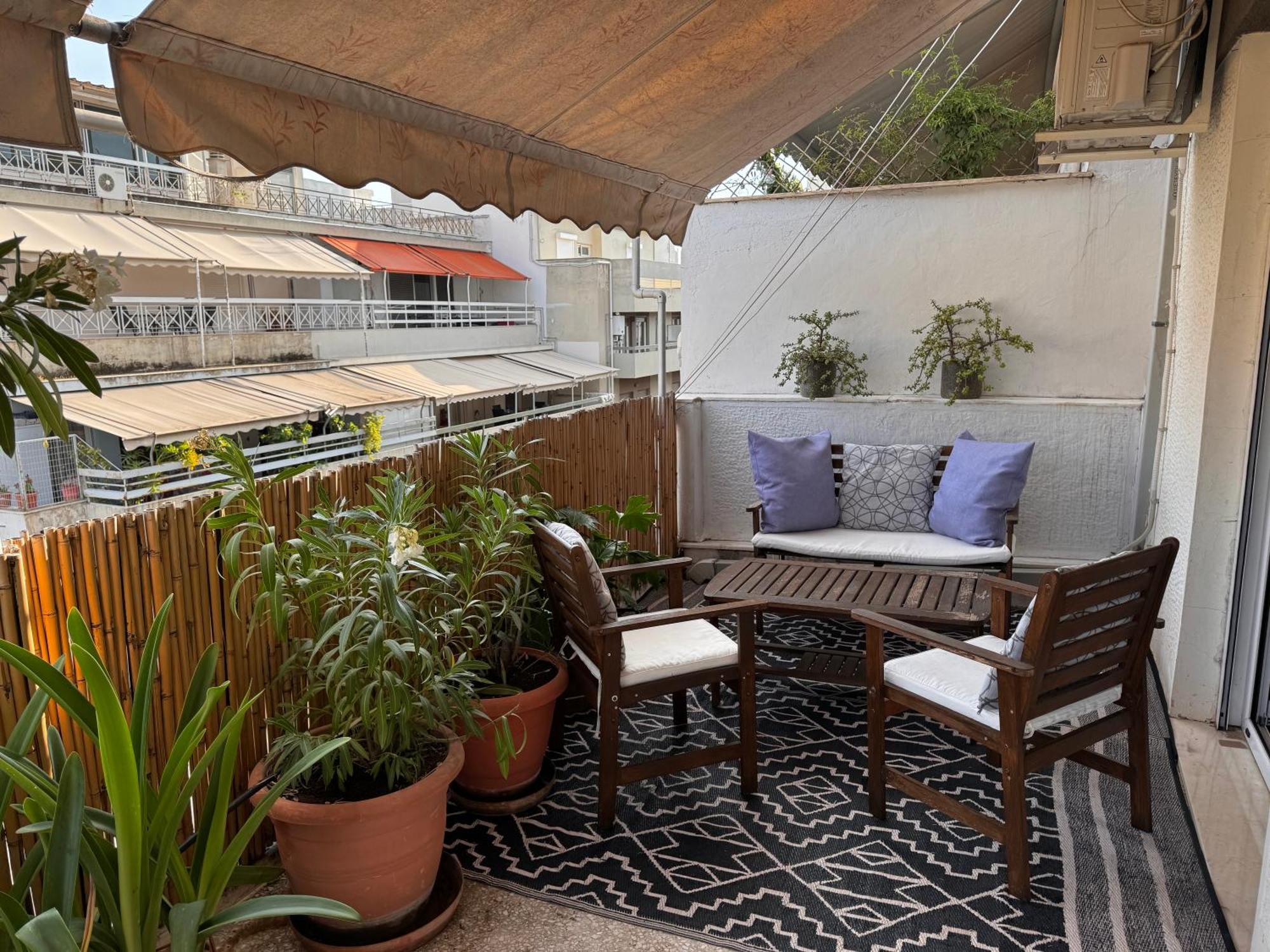 Elegant Penthouse 120sqm With Large Veranda, 5 Min Walk To Ambelokipous Metro Station Apartment *